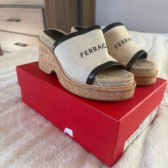 Salvatore Ferragamo Mae Suede Platform Sandal, 40 LIKE NEW FERRAGAMO Platform Sandals
